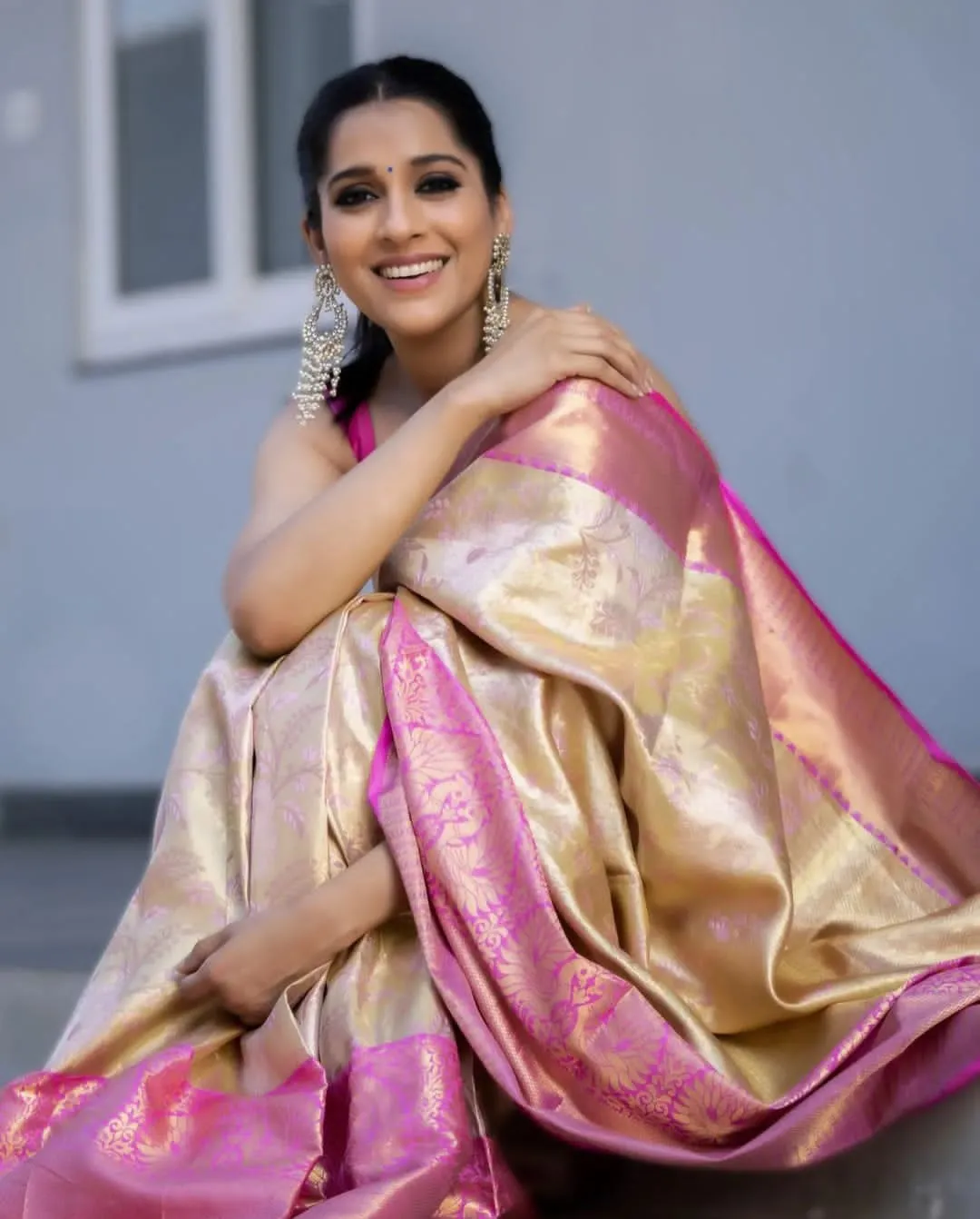 Engrossing Beige Soft Silk Saree With Luxuriant Blouse Piece