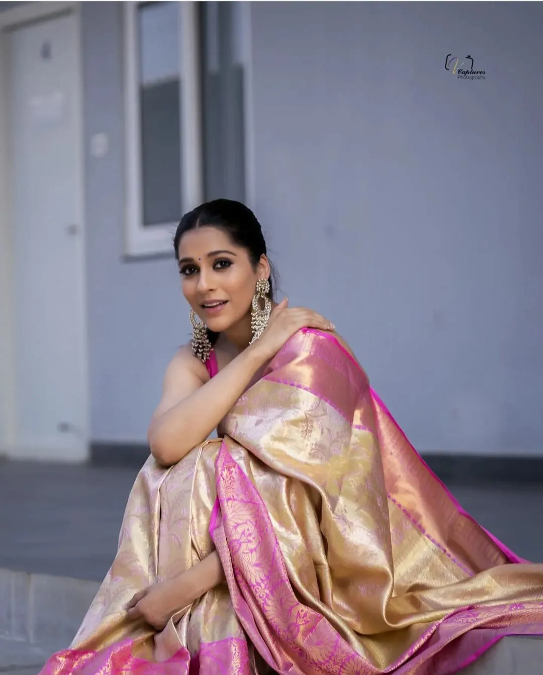 Engrossing Beige Soft Silk Saree With Luxuriant Blouse Piece