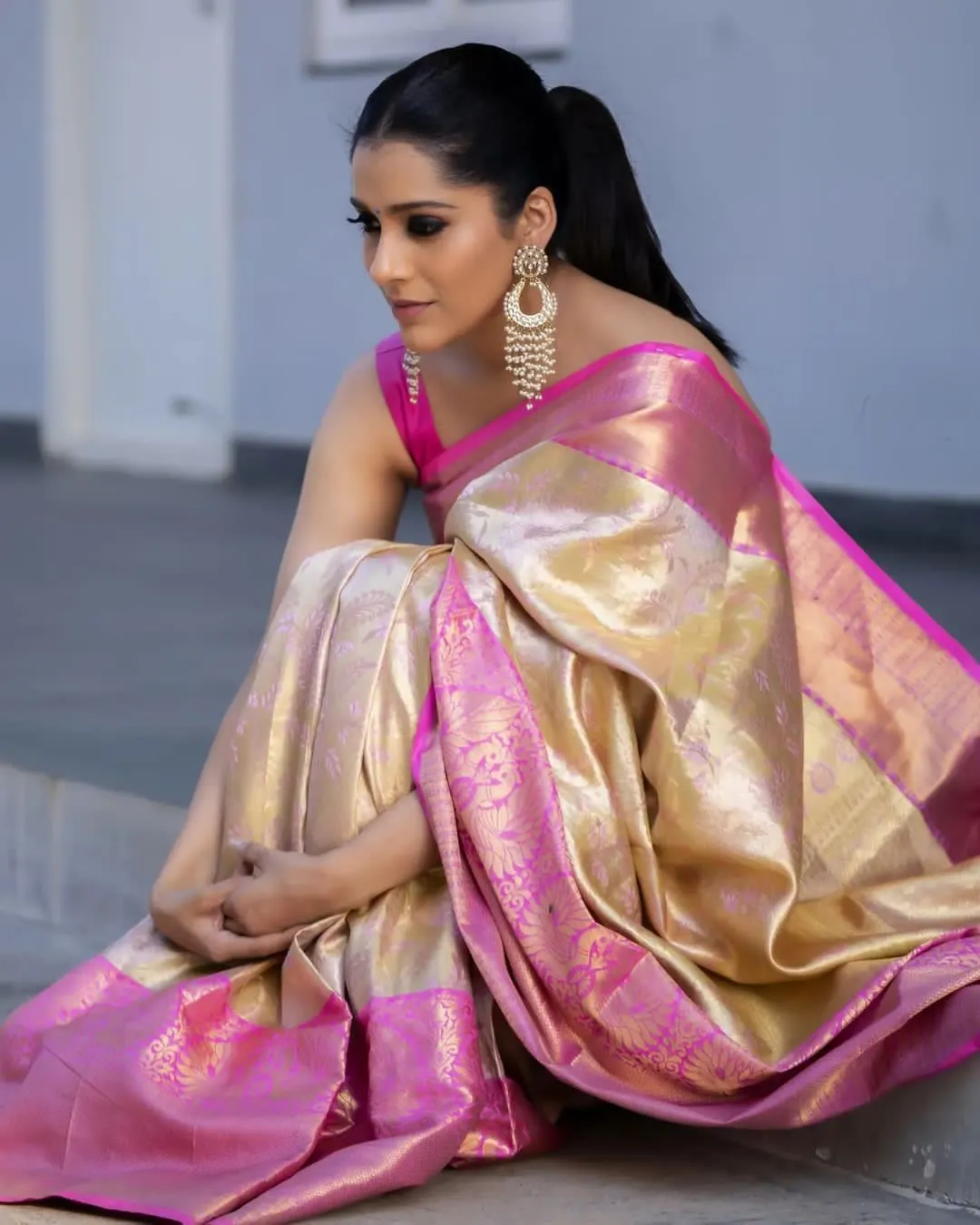 Engrossing Beige Soft Silk Saree With Luxuriant Blouse Piece
