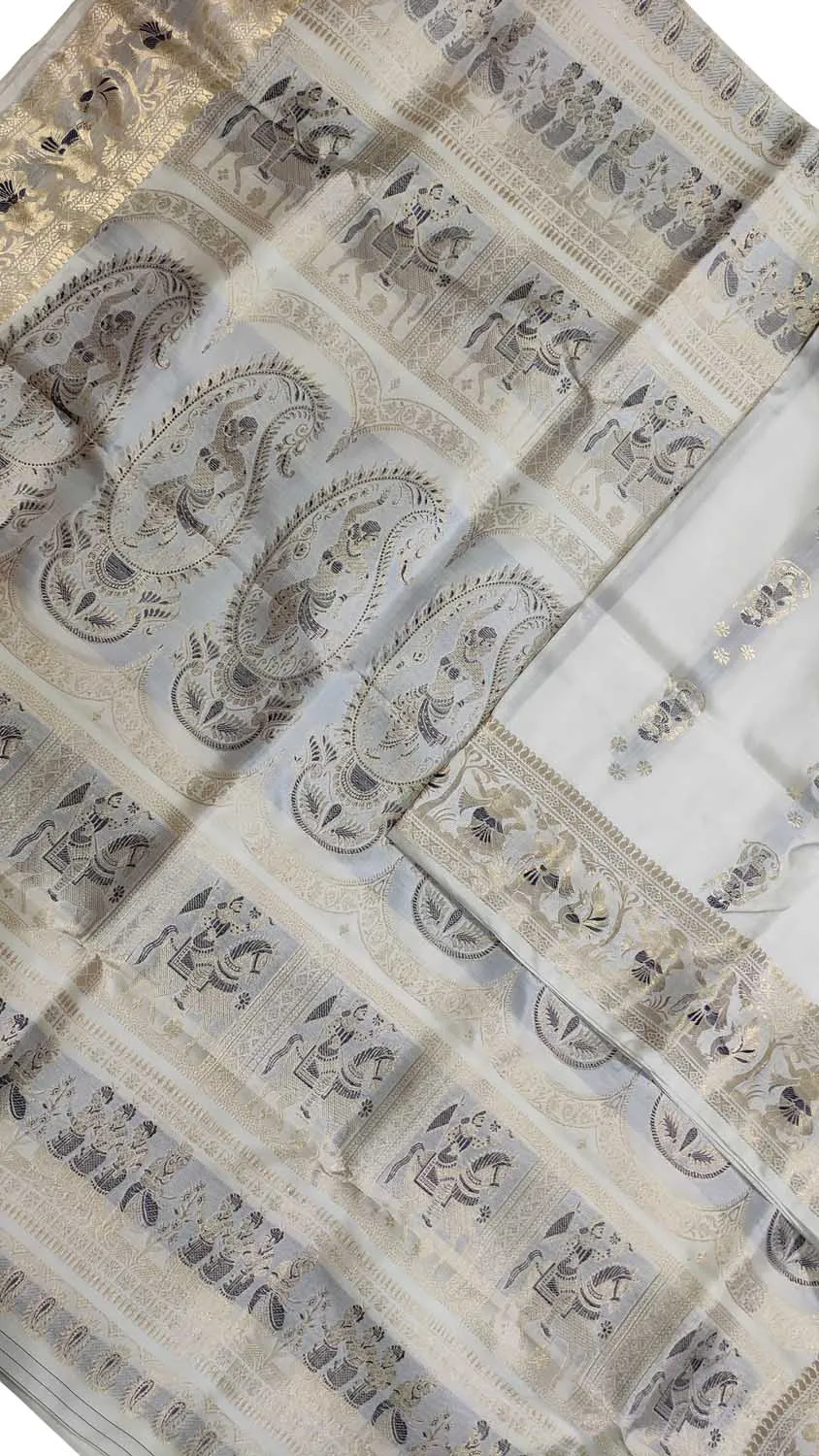 Exquisite Off White Swarnachari Handloom Silk Saree