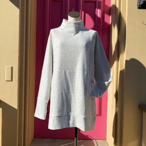 Fabletics light gray funnel neck tunic size 1X New With Tags
