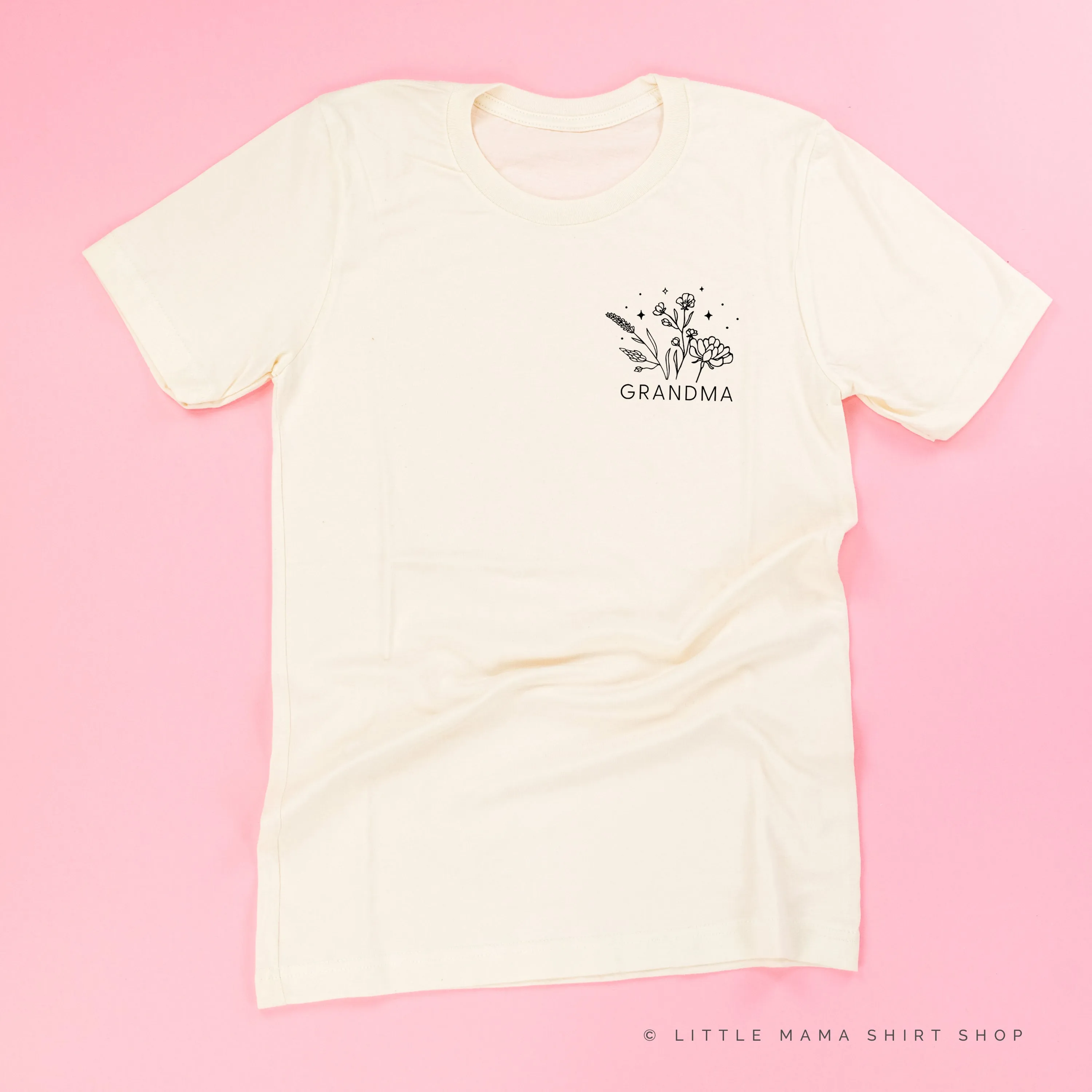 GRANDMA - Bouquet - Pocket Size ﻿- Unisex Tee