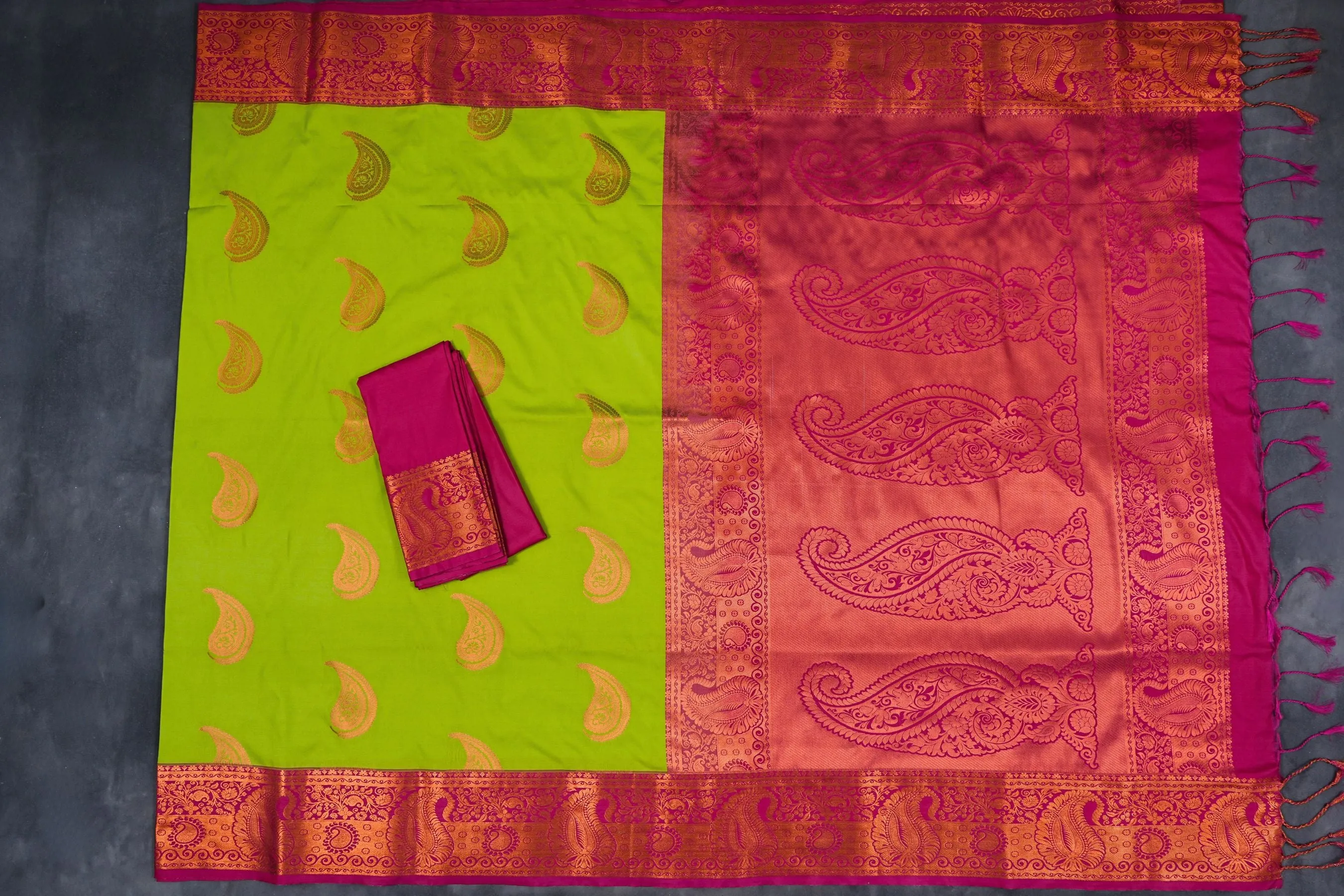 Luxurious Kanchipuram Blended Silk Saree - Radiate Grace & Elegance