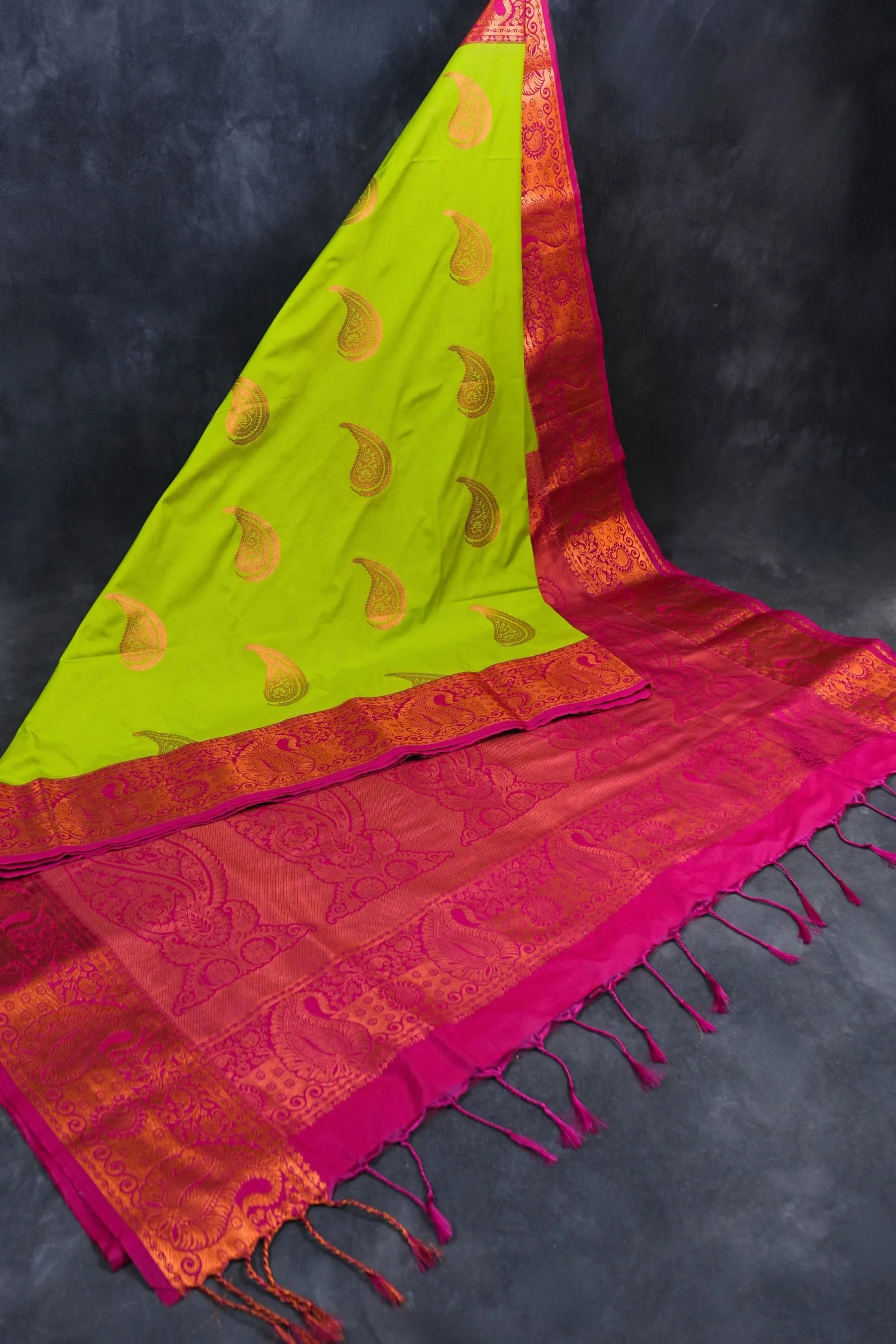 Luxurious Kanchipuram Blended Silk Saree - Radiate Grace & Elegance
