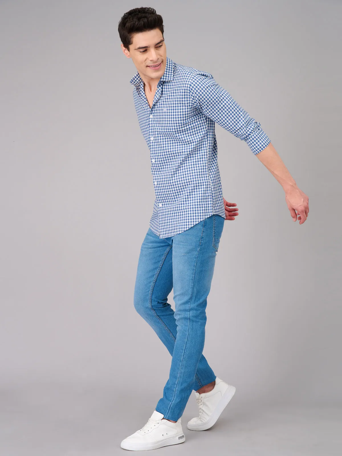 Men Blue and White Checks Shirt (GBMKLS2904)