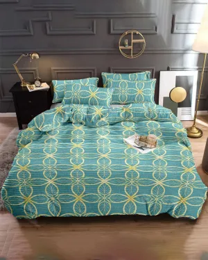 Snug and Stylish Flannel Printed Duvet Cover